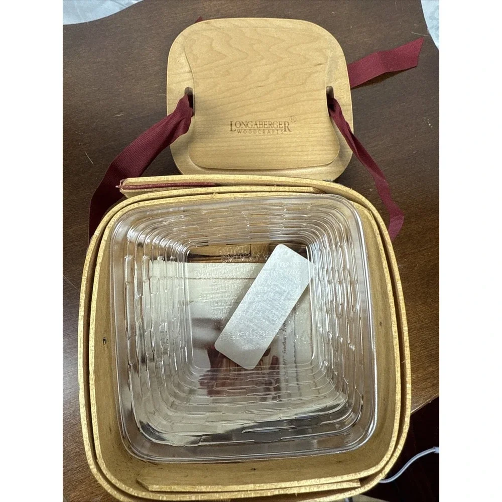 Longaberger 2002 Small Sweetest Gift Sweetheart Basket, Protector & Ribbon‎ Lid,